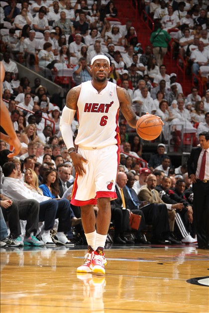 罗体：齐尔克泽想在加斯佩里尼手下踢球，曼联希望纯租借