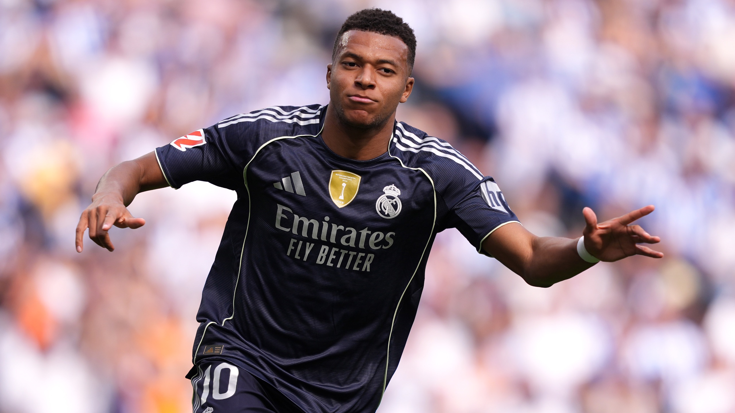 [国内足球]足协杯决赛：北京国安VS河南俱乐部