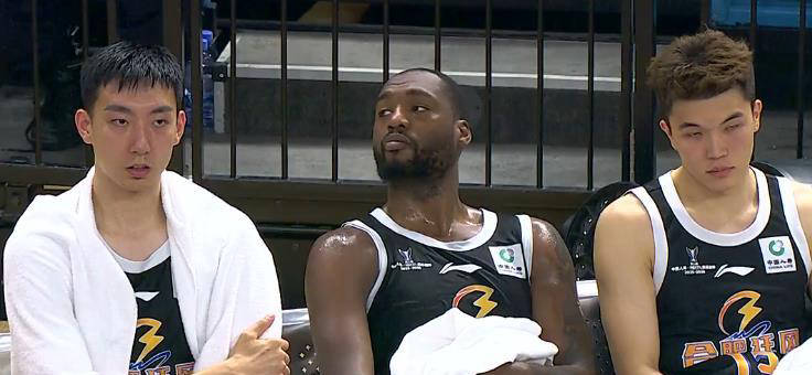 那不勒斯门将梅雷特：我们只专注于自己，已经做好了准备