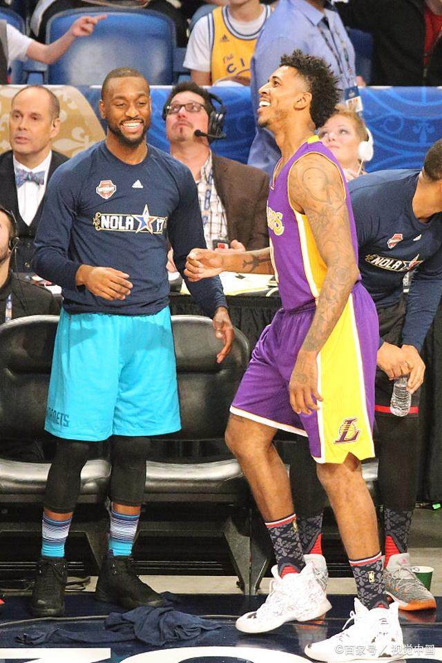 ‼️ 针对霍安·加西亚的又一条横幅：老鼠霍安！