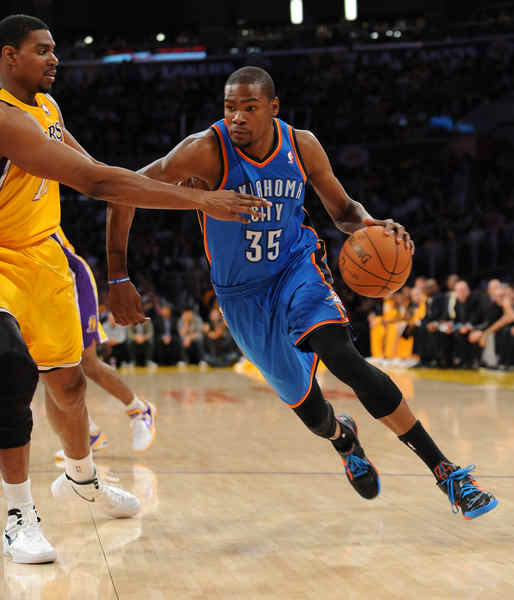 真江湖真狂欢！《射雕》X Apple 授权专营店联动开启，全国600+城市送好礼