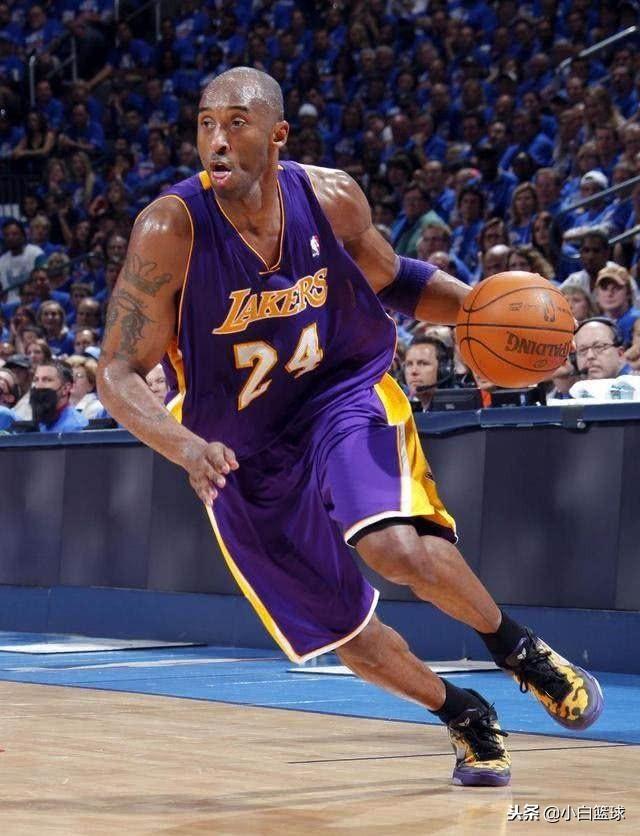 全设备体育人物故事界面